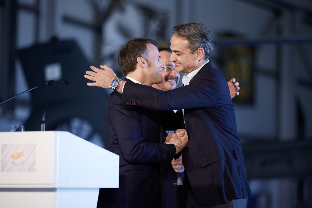 Τι συζήτησαν Μητσοτάκης, Μακρόν και Χριστοδουλίδης στην τριμερή της Πάφου