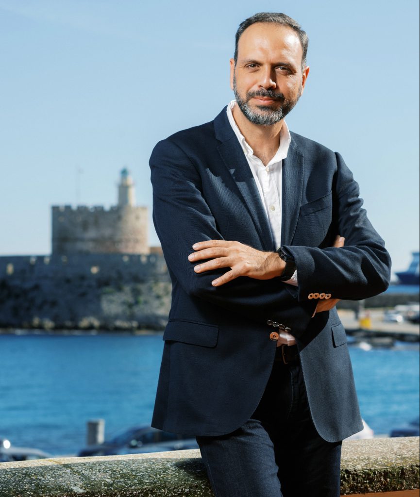 «Είναι μια τρελή περίοδος» δηλώνει ο πρόεδρος της Ένωσης Τουριστικών Γραφείων Δωδεκανήσου, Χρήστος Μιχαλάκης