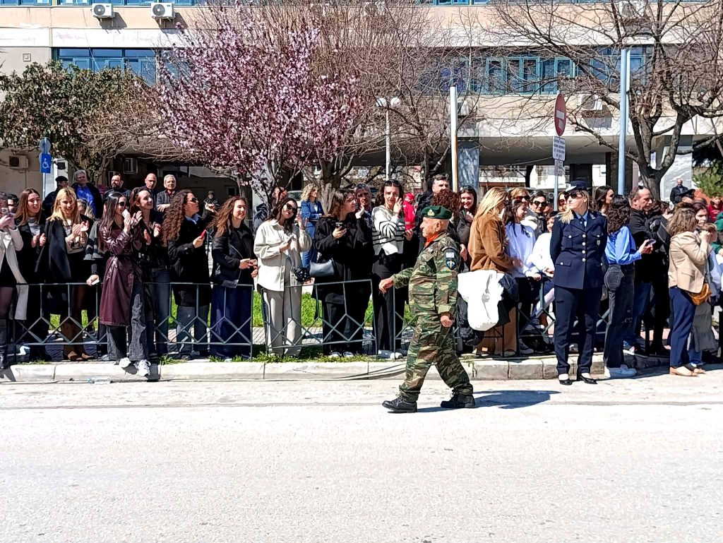 Κίμων Αγανίδης: Ο 91χρονος καταδρομέας που παρέλασε στην Κομοτηνή