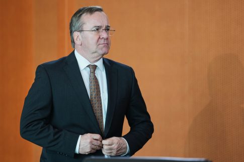 Μαρινάκης: Δεν υπάρχει ζήτημα εμπλοκής της χώρας μας σε επιχείρηση στα Στενά του Ορμούζ