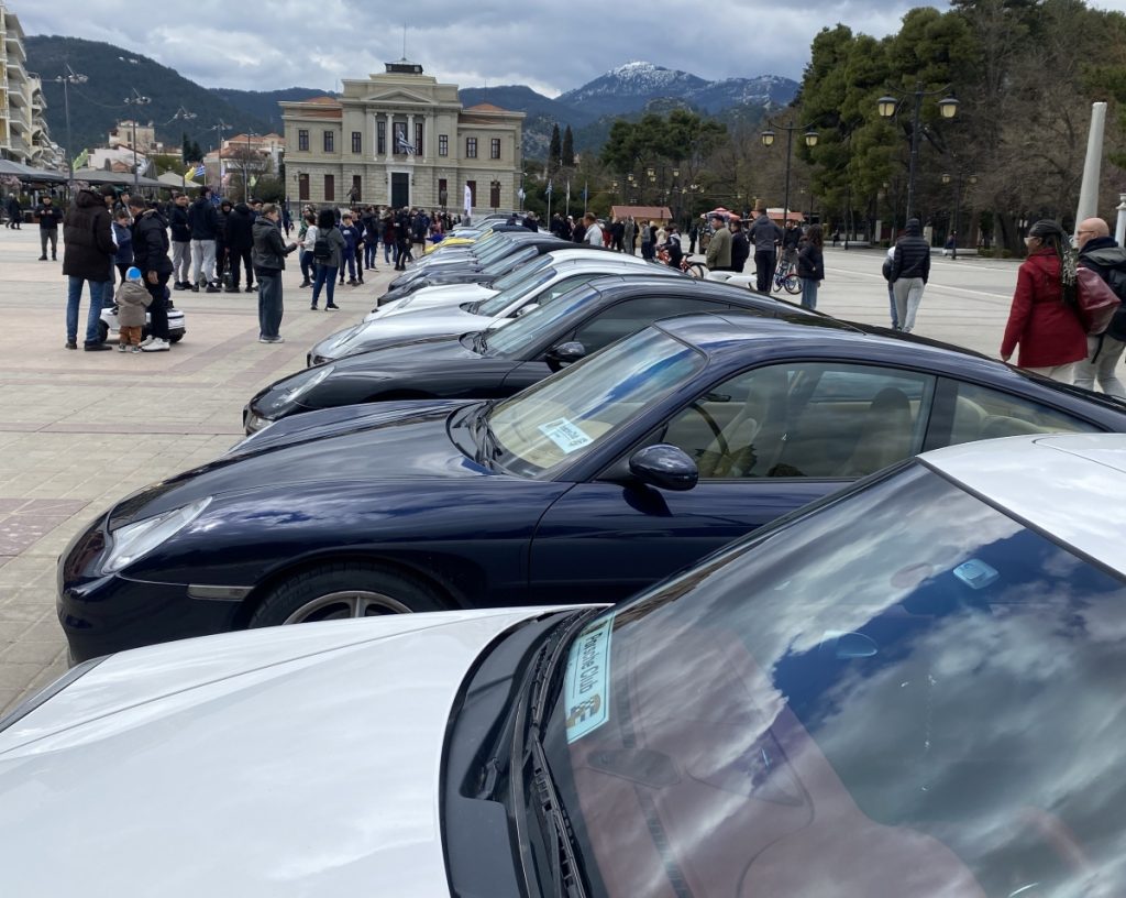 «Πασαρέλα» στην Τρίπολη έκαναν τα Porsche