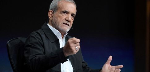 Είκοσι πορτρέτα προσωπικοτήτων ζωγραφισμένα στο 12<sup>ο</sup> γυμνάσιο Λαρίσης