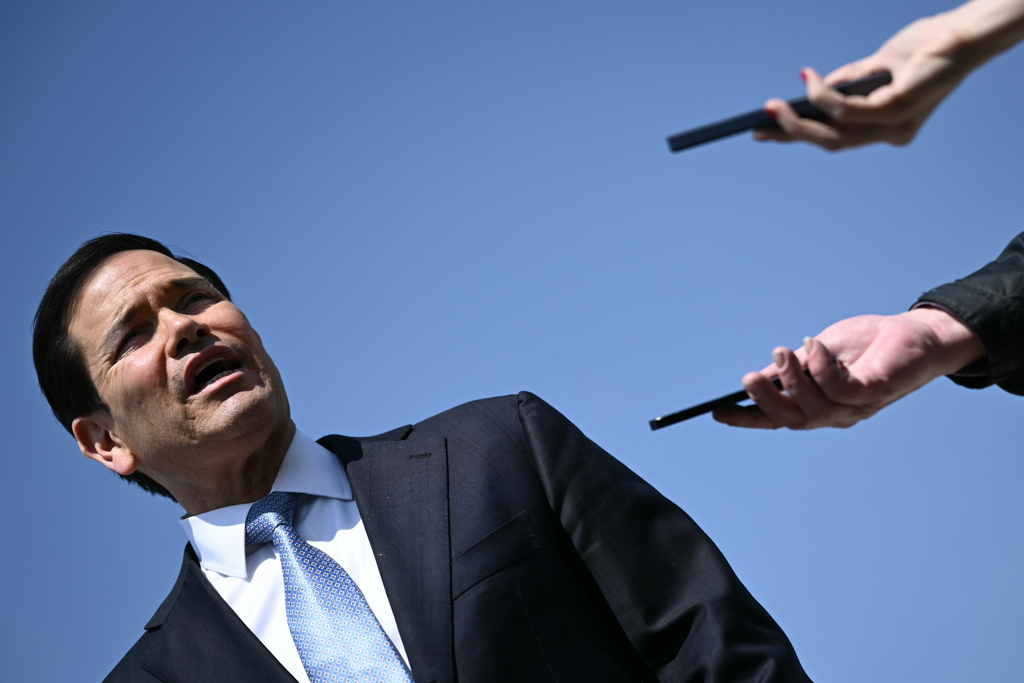 Ρούμπιο: «Είναι προς το συμφέρον της G7» να βοηθήσει ώστε να ανοίξουν τα Στενά του Ορμούζ  ​