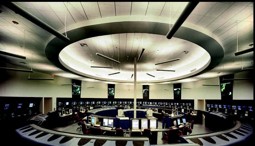 Ουάσινγκτον: Χημική οσμή οδήγησε σε εκκένωση κέντρου ελέγχου – Καθυστερήσεις πτήσεων σε πέντε αεροδρόμια