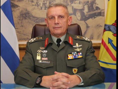 Βόλος: Αντιπολεμική παρέμβαση φοιτητικών συλλόγων στον κυματοθραύστη