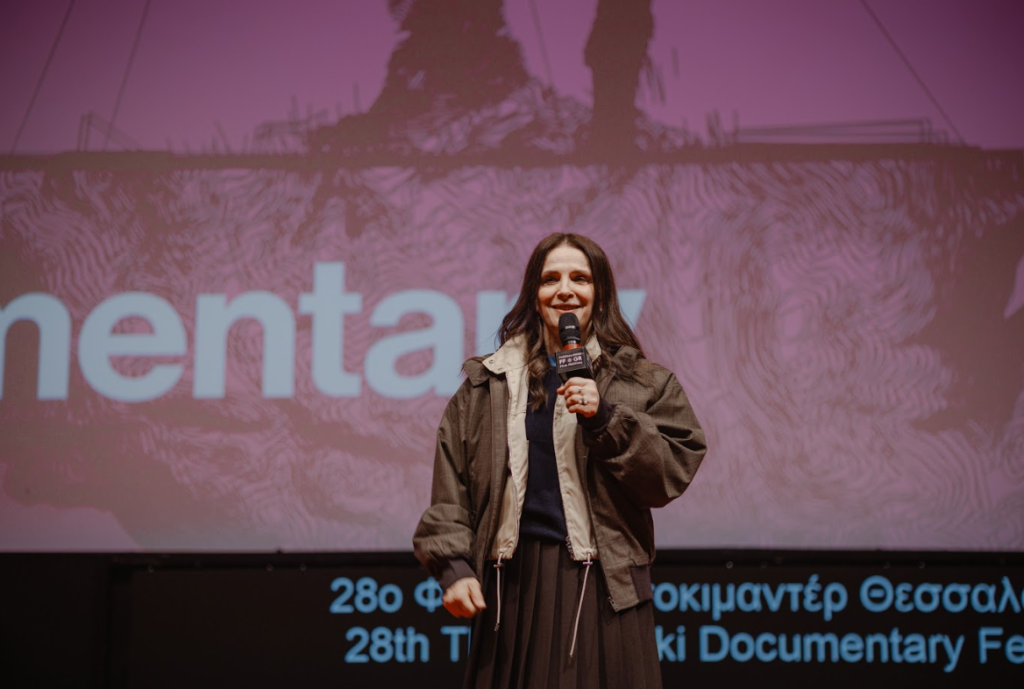 28ο ΦΝΘ: Η Γαλλίδα σταρ Ζιλιέτ Μπινός παρουσίασε το ντοκιμαντέρ της “Ιn-I In Motion”- «Υπάρχει μια ιστορία που θέλω να μοιραστώ με τον κόσμο»