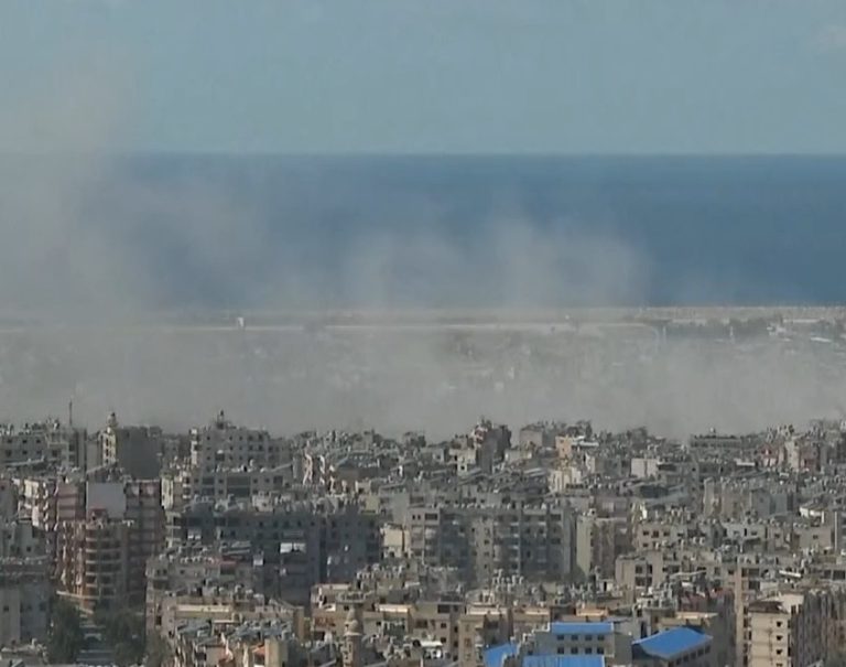 «Ο βόμβος των drones, ο κρότος και μετά η σιωπή…» – Το ΕΡΤnews μεταδίδει από τη Βηρυτό την ώρα των επιθέσεων