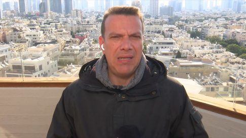 Είκοσι πορτρέτα προσωπικοτήτων ζωγραφισμένα στο 12<sup>ο</sup> γυμνάσιο Λαρίσης