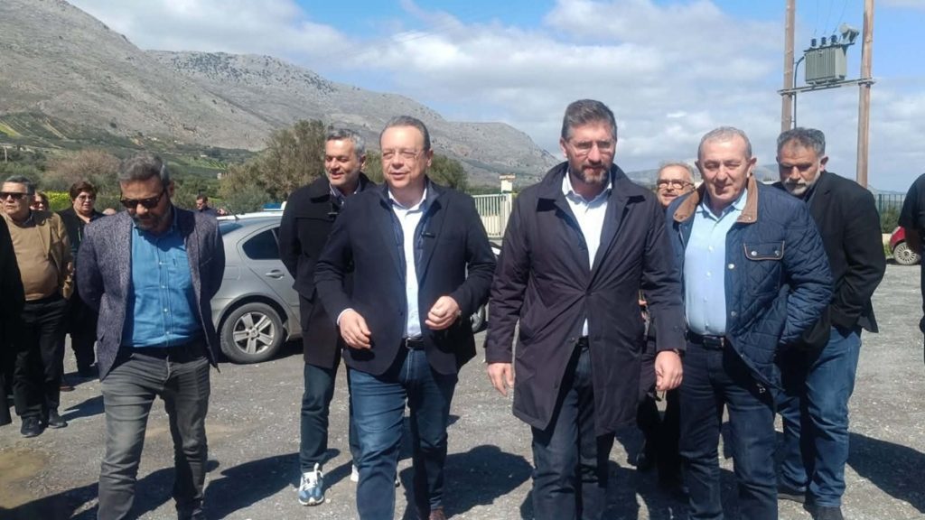 Υπέρ της ενίσχυσης των συνεταιριστικών σχημάτων και των τίμιων αγροτών τάχθηκε από τον Κρουσώνα ο πρόεδρος του ΣΥΡΙΖΑ