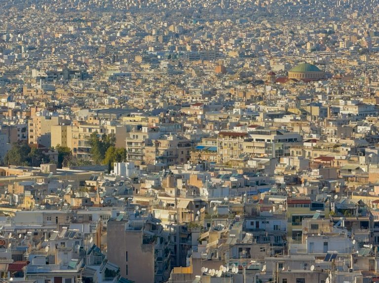 Στεγαστικό: Ανακαινίσεις, φορολογικά κίνητρα και «Σπίτι μου ΙΙΙ» – Όλα τα μέτρα για ενοικιαστές και ιδιοκτήτες