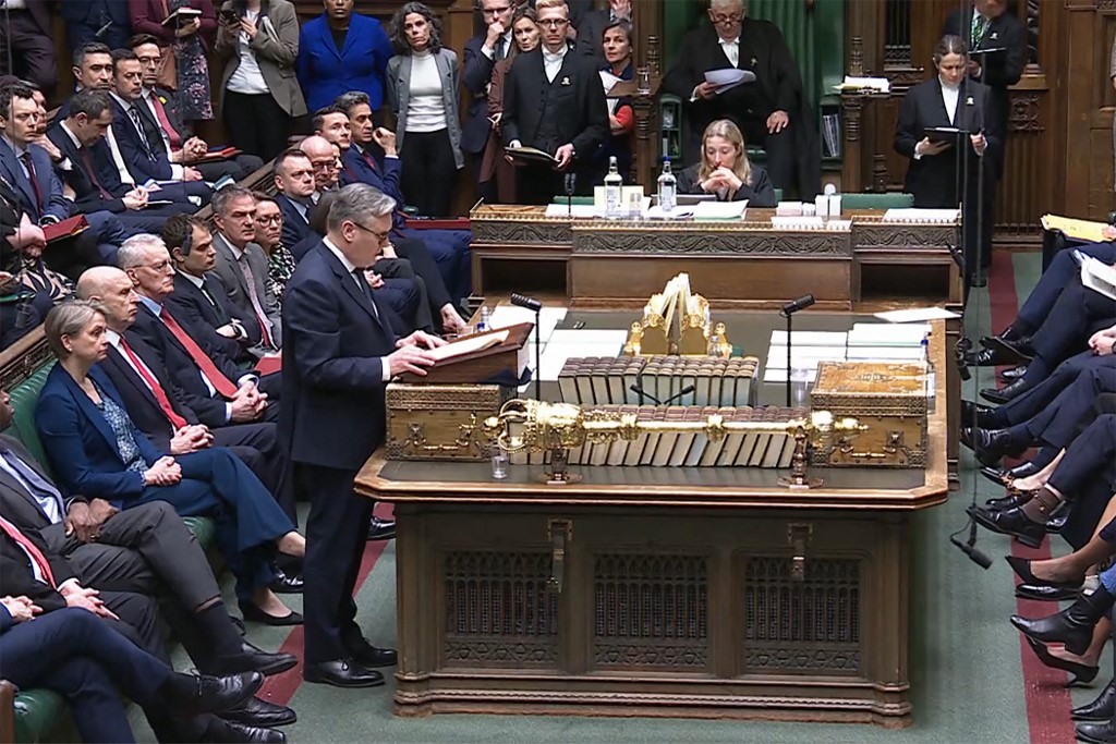 Κιρ Στάρμερ: Οι βάσεις μας στην Κύπρο δεν χρησιμοποιούνται από αμερικανικά βομβαρδιστικά