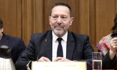 Π. Πετράκης στο ΕΡΤnews Radio 105,8: Τα σενάρια για την οικονομία μετά την ανάφλεξη στη Μέση Ανατολή