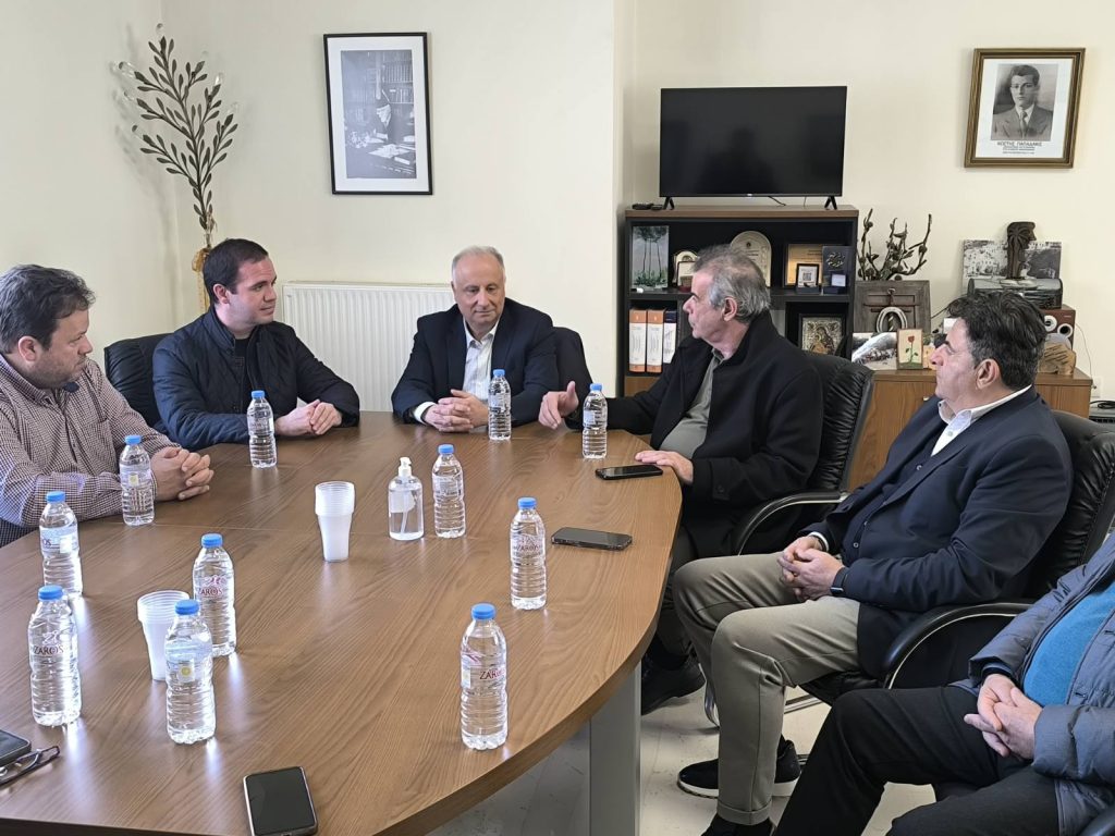 Στον Δήμο Αγ. Βασιλείου ο Πρόεδρος του Πράσινου Ταμείου – Έμφαση σε χρηματοδοτικά εργαλεία και αναπτυξιακές συνέργειες