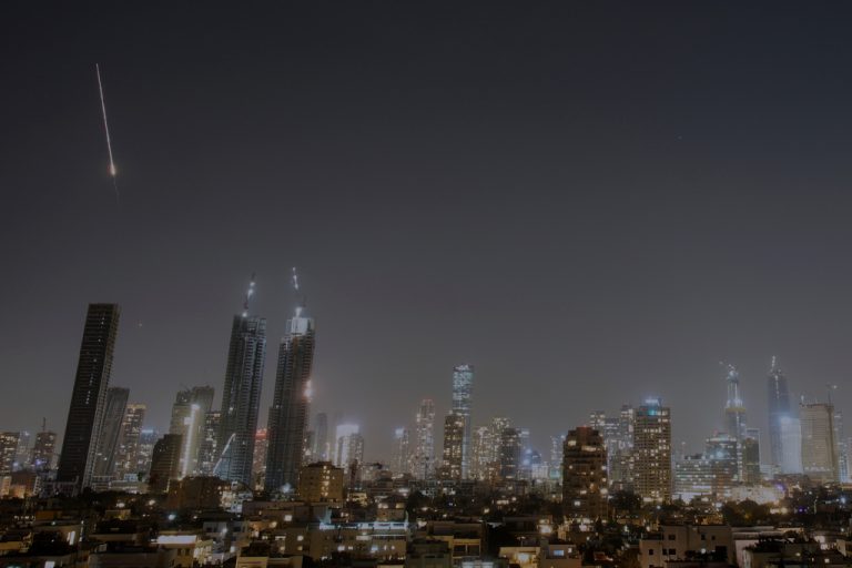 Ιορδανία: Θραύσματα πυραύλων έπεσαν νότια του Αμμάν