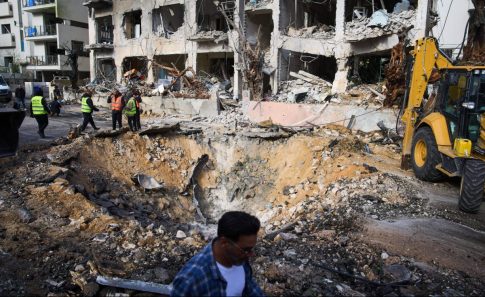 “Send Barron”: H διαδικτυακή καμπάνια για την στράτευση του Μπάρον Τραμπ στον πόλεμο με το Ιράν