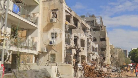 Βόλος: Τιμητική διάκριση στον π. Θεόδωρο Μπατάκα για 47 χρόνια προσφοράς