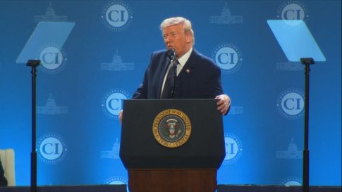 “Send Barron”: H διαδικτυακή καμπάνια για την στράτευση του Μπάρον Τραμπ στον πόλεμο με το Ιράν