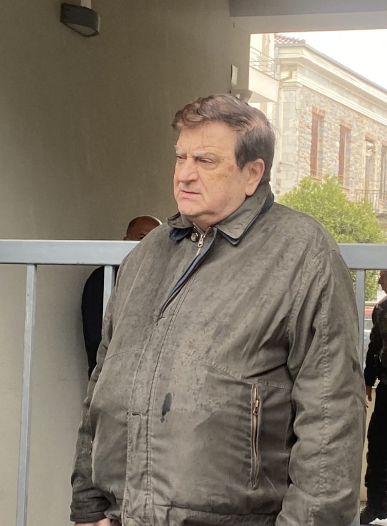 Παράσταση διαμαρτυρίας στην Τρίπολη για τις απολογίες εκπαιδευτικών της ΕΛΜΕ Λακωνίας