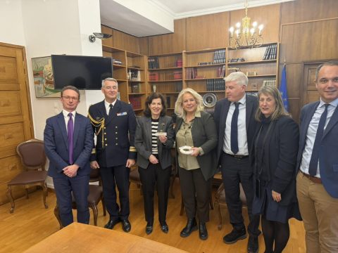 Επίσκεψη της Γαλλίδας πρέσβειρας στο 6ο ΓΕΛ Βόλου – Διεθνής διάκριση μαθητών για πρόγραμμα μνήμης του Ολοκαυτώματος