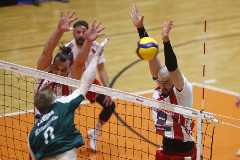 <strong>Μπακογιάννης: «Βελτιώνουμε τις αθλητικές υποδομές της Αθήνας – Φέρνουμε τους Αθηναίους κοντά στον αθλητισμό»</strong>