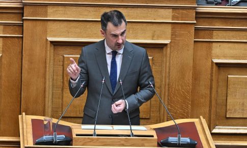 Κ. Φίλης στο ΕΡΤnews Radio 105,8 για Ιράν: Το Ισραήλ έχει πολύ καθαρή στόχευση, ενώ η στόχευση των ΗΠΑ φαίνεται θολή