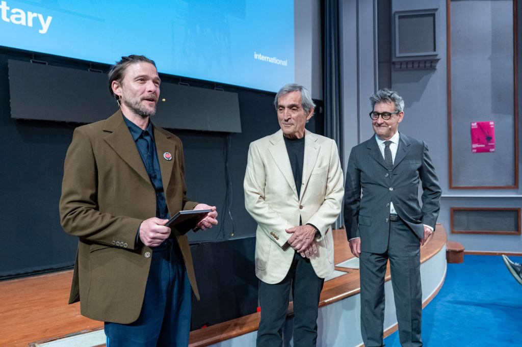 28ο ΦΝΘ: Τιμητικός Χρυσός Αλέξανδρος απονεμήθηκε στον εμβληματικό παραγωγό Γιώργο Παπαλιό