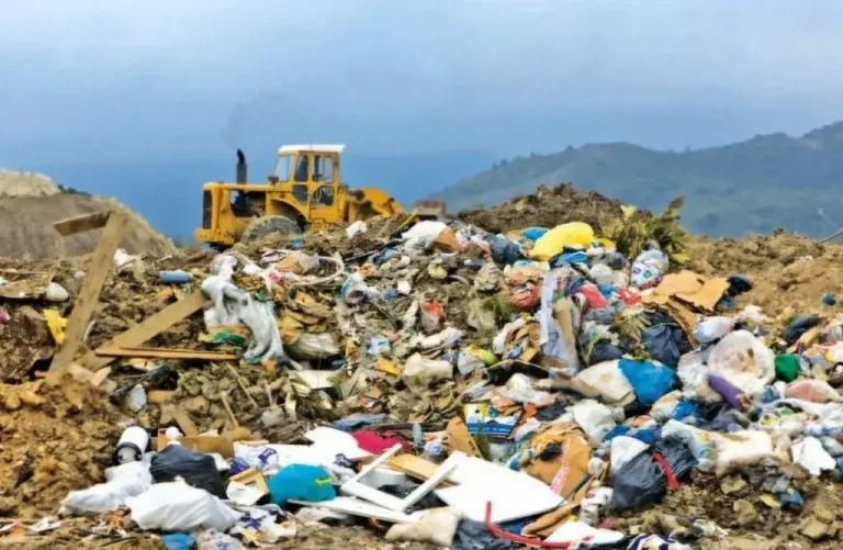 Ζάκυνθος: Θετική εξέλιξη για την απαλλαγή ευρωπαϊκών προστίμων –  Yπογραφή σύμβασης αποκατάστασης του ΧΥΤΑ στον Σκοπό