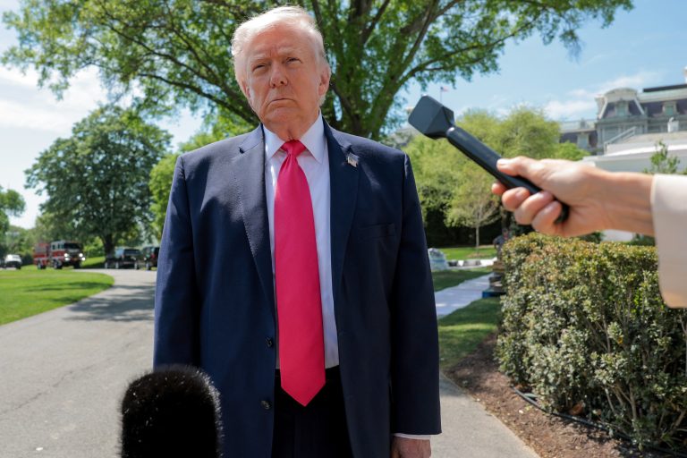 Live: «Η εκεχειρία στον Λίβανο περιλαμβάνει και τη Χεζμπολάχ – Πιστεύω σε μια εξαιρετική συμφωνία με το Ιράν» λέει ο Τραμπ