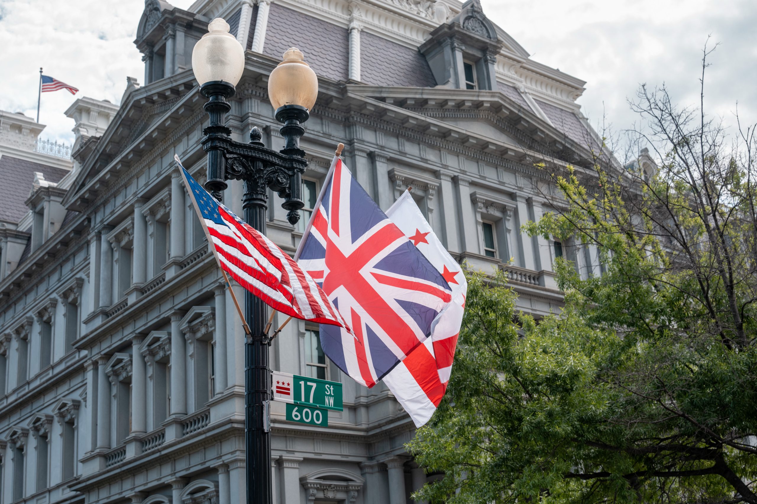 Επίσκεψη Καρόλου στις ΗΠΑ: Οι παγίδες για τον Βρετανό μονάρχη