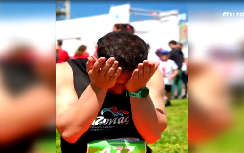 Ο Έλληνας μαραθωνοδρόμος  που έτρεξε με κλειστά μάτια