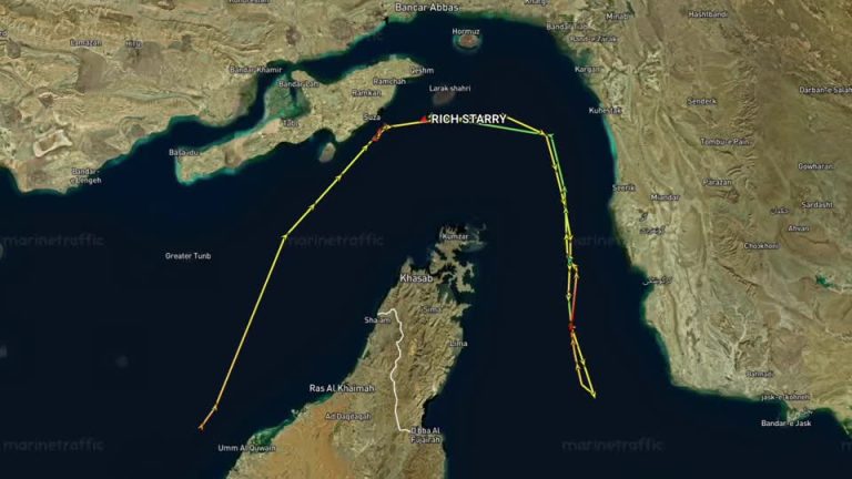 Οι ΗΠΑ υποβαθμίζουν την κατάληψη των δύο πλοίων από τους Ιρανούς στα Στενά του Ορμούζ