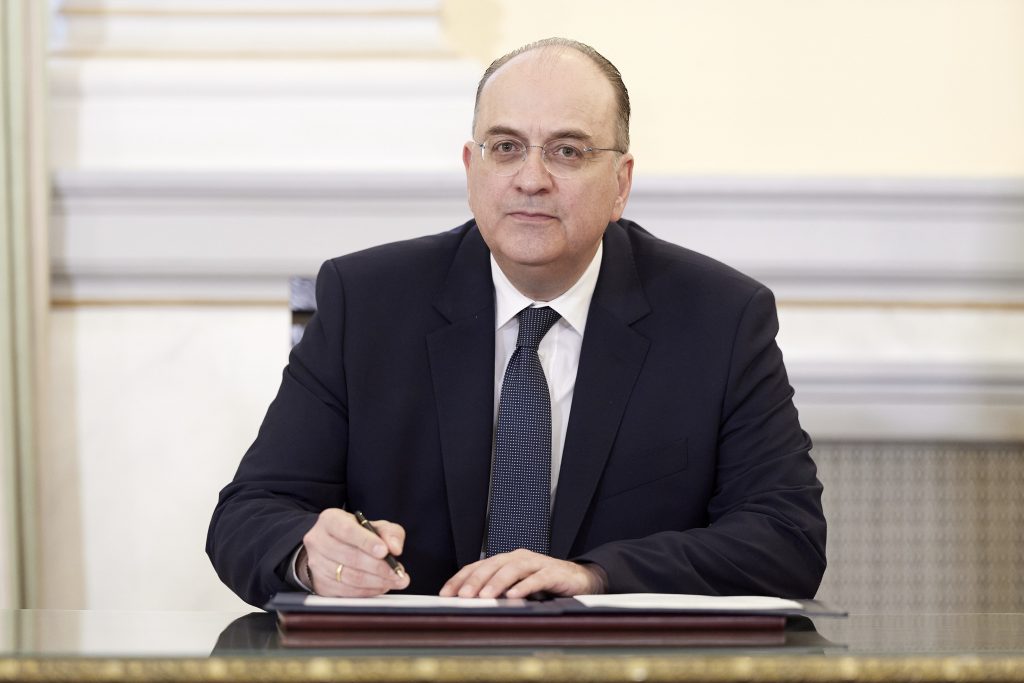 Ορκίστηκαν τα νέα μέλη της κυβέρνησης Σχοινάς, Τουρνάς και Λαζαρίδης