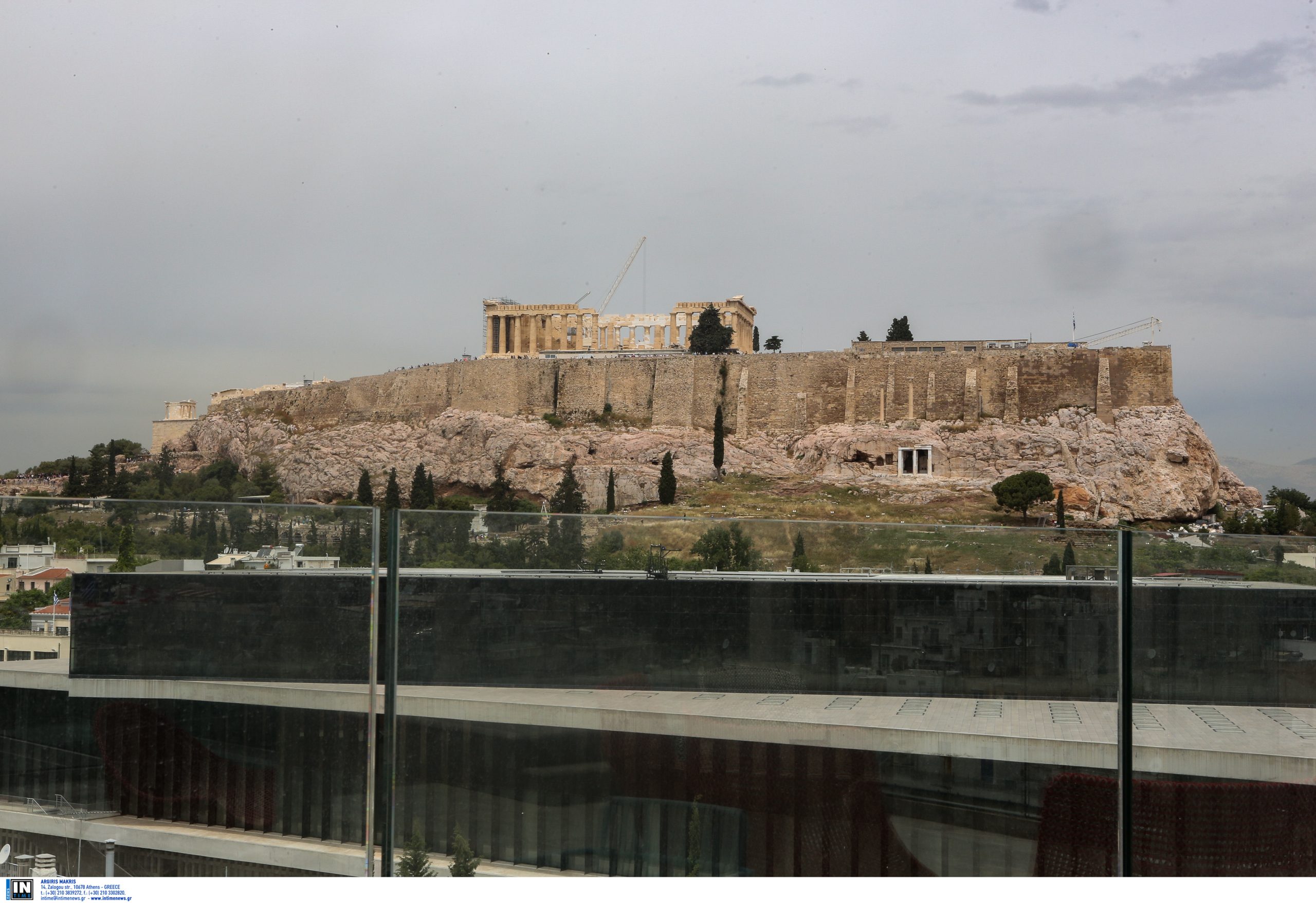 ΣτΕ: Πρόστιμο 10.000 ευρώ στην Αποκεντρωμένη Διοίκηση για τη μη κατεδάφιση των τριών τελευταίων ορόφων ξενοδοχείου στο Μακρυγιάννη