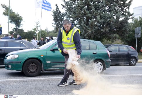 Καλαμάτα: Μεγάλη ταλαιπωρία για επιβάτες πτήσεων από Ηνωμένο Βασίλειο – «Μπλόκο» στους ελέγχους του αεροδρομίου