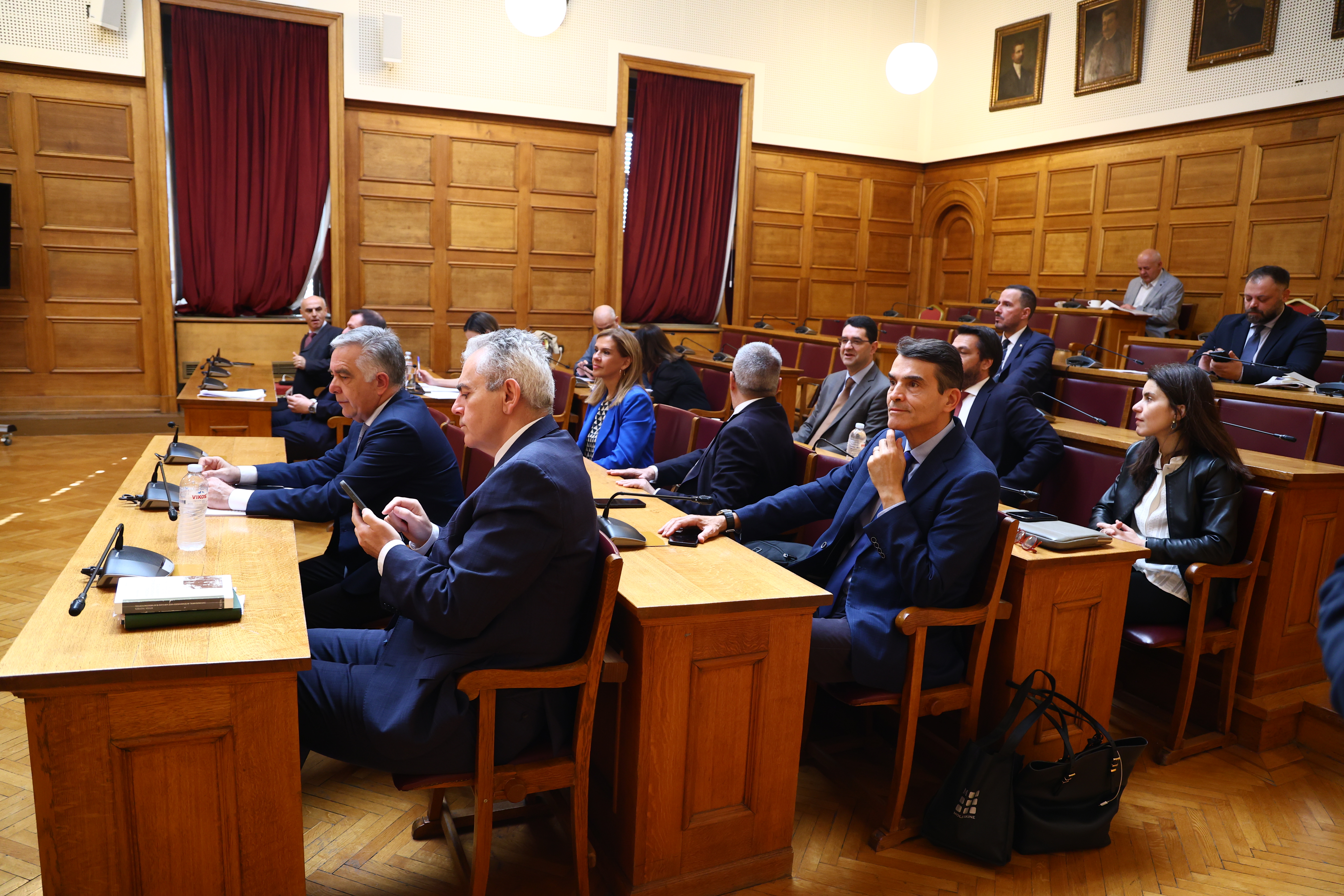 Βουλή: Άρση ασυλίας για Πολάκη, όχι για Πλεύρη και Θεοδωρικάκο λέει η επιτροπή Δεοντολογίας