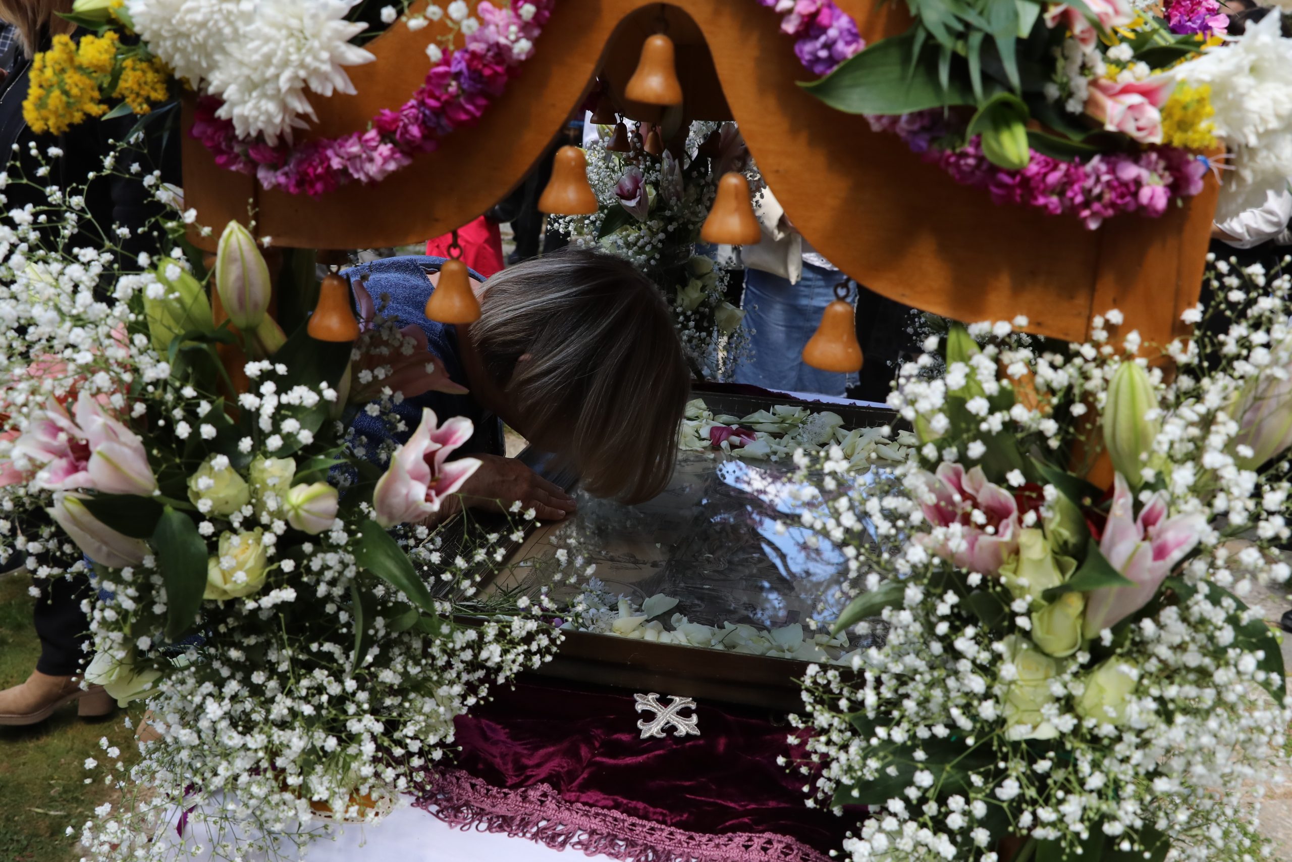 ÁÊÏËÏÕÈÉÁ ÅÐÉÔÁÖÉÏÕ ÓÔÇ ÌÏÍÇ ÊÁÉÓÁÑÉÁÍÇÓ