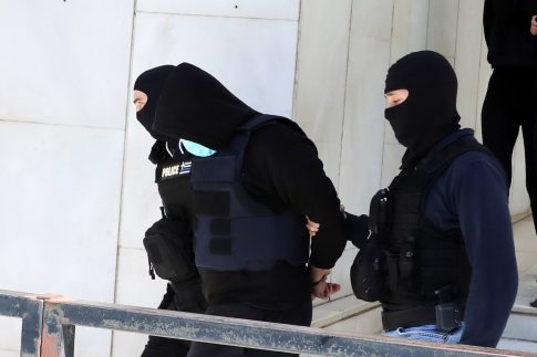 Έγκυος και πρόσφυγας </br> εν καιρώ πανδημίας