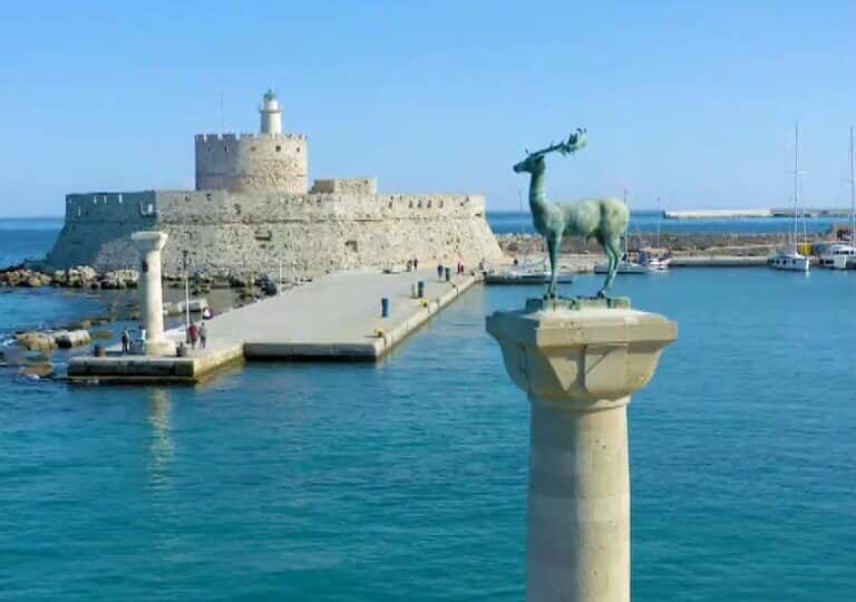 Ο πρόεδρος του Εργατικού Κέντρου Ρόδου στην ΕΡΤ Νοτίου Αιγαίου για την τουριστική ανάπτυξη