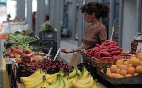 Άγιος Φως – Στα Ιεροσόλυμα η ελληνική αποστολή – Λοβέρδος: Αισιοδοξία ότι όλα θα εξελιχθούν ομαλά, τι ώρα αναμένεται στο Ελ. Βενιζέλος