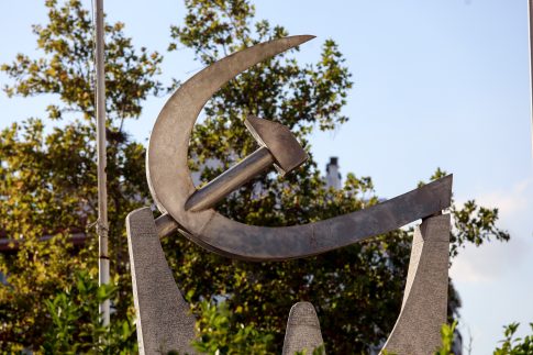 Νέα μέτρα στήριξης: Ποιοι κερδίζουν και πόσο – Αναλυτικά οι δικαιούχοι και τα οφέλη