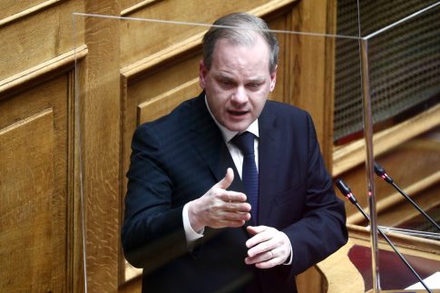 Σχοινάς: «Στόχος μας η συνολική αναδιάταξη του πρωτογενούς τομέα» – Τελετή παράδοσης-παραλαβής στο υπουργείο Αγροτικής Ανάπτυξης