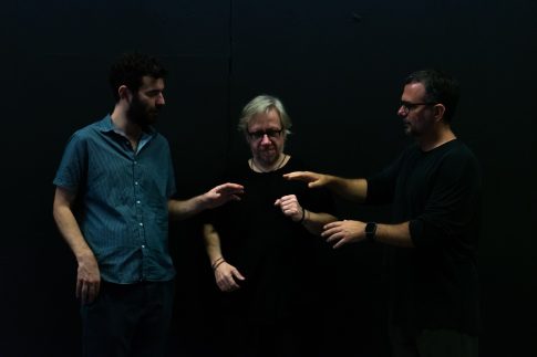 Το ΕΡΤnews στη Μέση Ανατολή: Νέο ισραηλινό σφυροκόπημα στον νότιο Λίβανο – Συνάντηση Νετανιάχου και Αούν στον Λευκό Οίκο