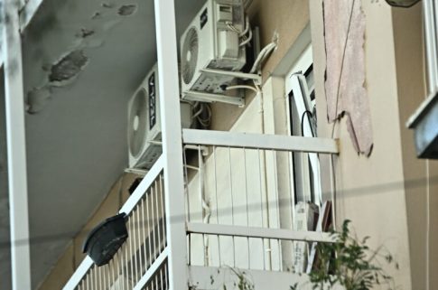 Οι 251 απάτητες παραλίες της Ελλάδας – Πού απαγορεύονται καντίνες και ξαπλώστρες