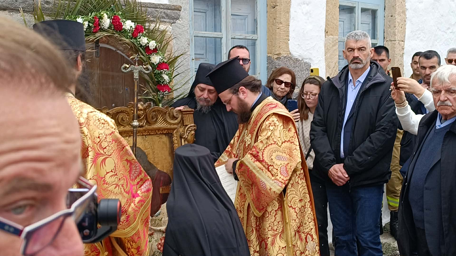 664831759-942956021690442-7887889911153968803-n Εκατοντάδες πιστών παρακολούθησαν την τελετή του Nιπτήρος στην Πάτμο