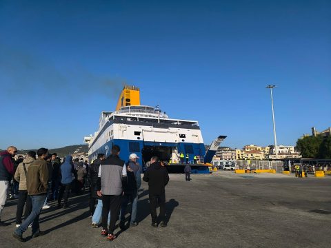 Συνεχίζουν τις κινητοποιήσεις οι κτηνοτρόφοι της Λέσβου: Απέκλεισαν τον Μεσότοπο –  Ζητούν εμβολιασμό και εμποδίζουν την είσοδο σε κτηνιάτρους