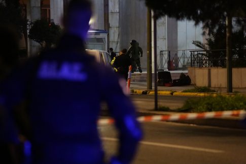 <strong>Αντιπεριφερειάρχης Σερρών: Έκκληση για την ανάρτηση της γαλανόλευκης</strong>