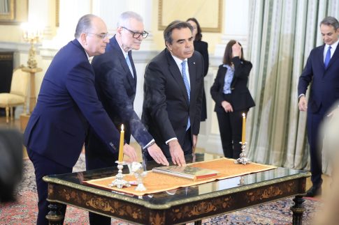 Σχοινάς: «Στόχος μας η συνολική αναδιάταξη του πρωτογενούς τομέα» – Τελετή παράδοσης-παραλαβής στο υπουργείο Αγροτικής Ανάπτυξης