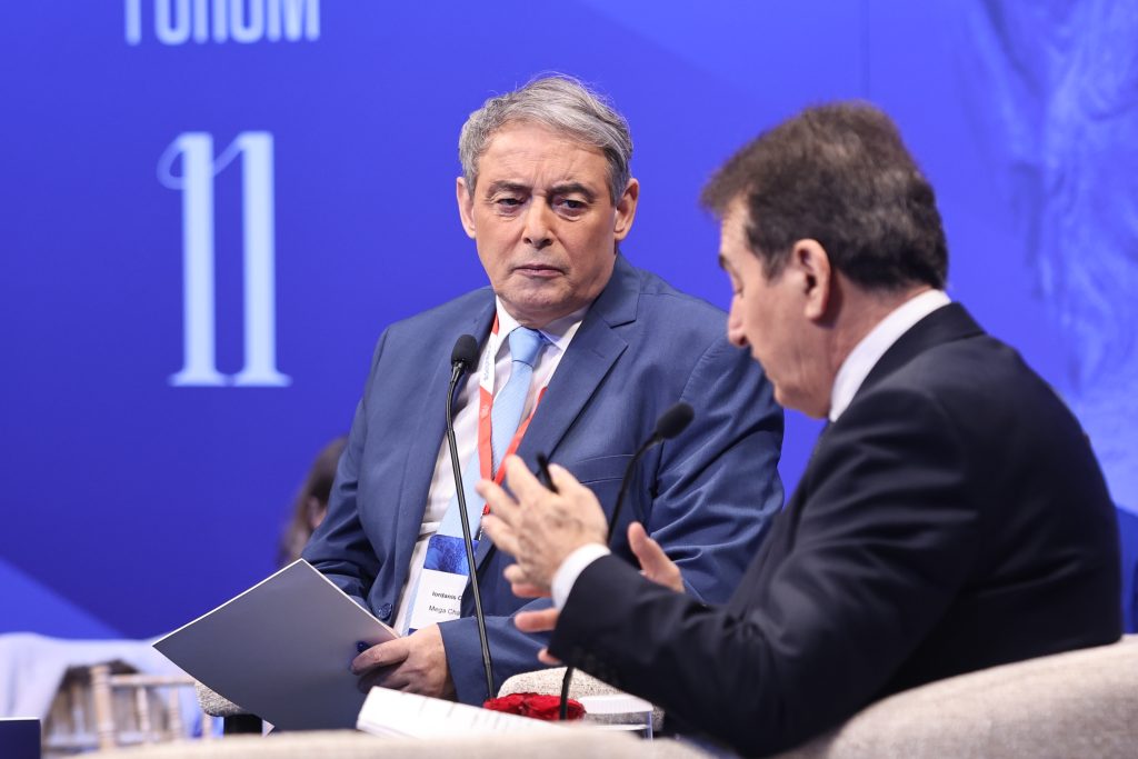 Χρυσοχοΐδης από το Φόρουμ Δελφών: Ενδοοικογενειακή και έμφυλη βία, εκφοβισμός και οργανωμένο έγκλημα στο επίκεντρο των προτεραιοτήτων της Ελληνικής Αστυνομίας