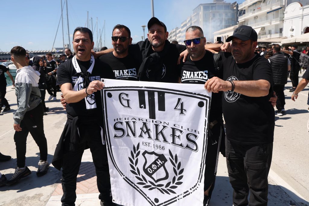 Βόλος: «Ζέσταμα» πριν το τελικό σε καφέ και τσιπουράδικα για τους φιλάθλους του ΠΑΟΚ και του ΟΦΗ