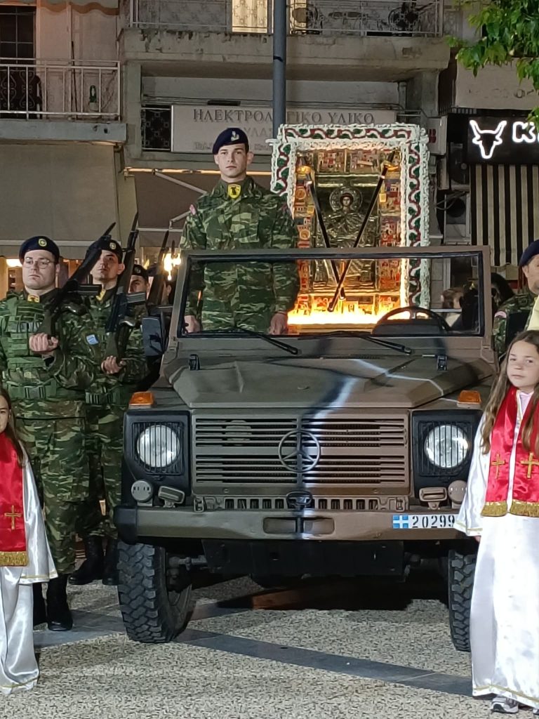 Με λαμπρότητα ο εορτασμός του Αγίου Γεωργίου του Τροπαιοφόρου στη Νιγρίτα – Πλήθος πιστών σε μία εντυπωσιακή Λιτανεία